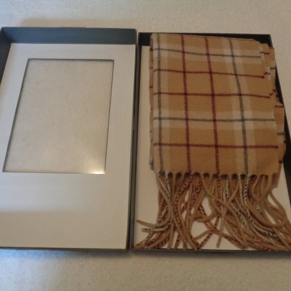 CLASSIC GIRL RICH GIRL CASHMERE BLONDE PLAID SCARF BY ENYA MONTASANI